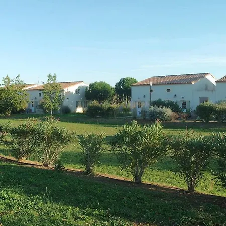 Jasse Camarguaise 535 - Piscine Clim Parking Famille - Top Pros Servicesconciergerie * Gallargues-le-Montueux
